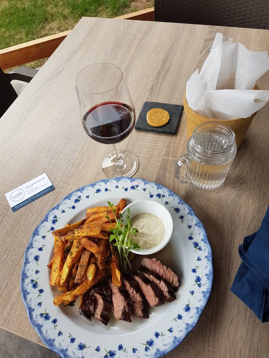 Highlights, The Globe Restaurant