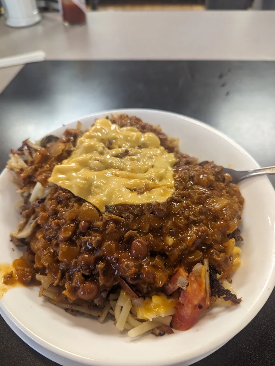 Aal in Hash Browns with Steak