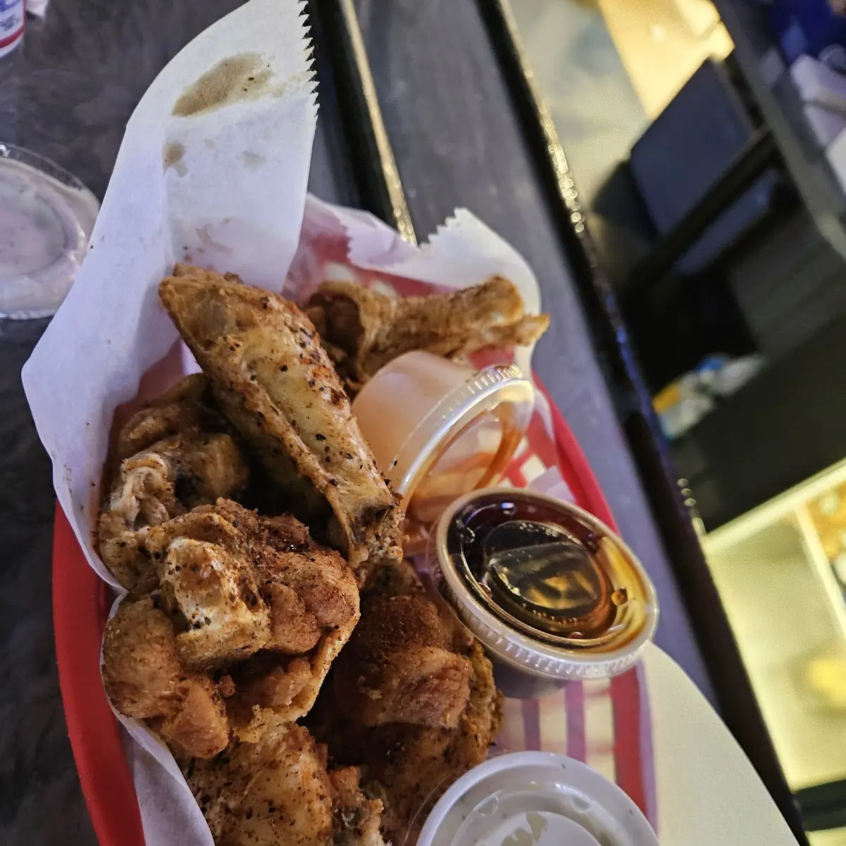 Dry Rub Wing Basket