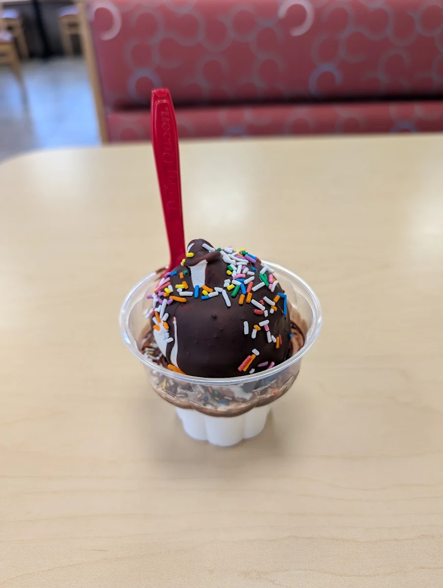 Hot Fudge, Dairy Queen Grill & Chill