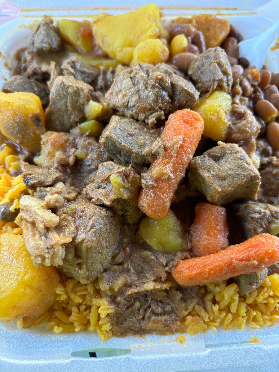 Beef Stew with Brown Rice and Beans