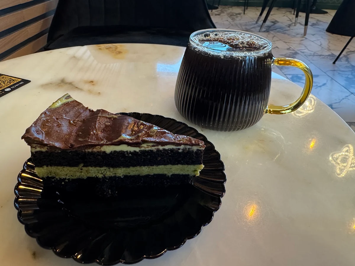 Dubai Chocolate Cake