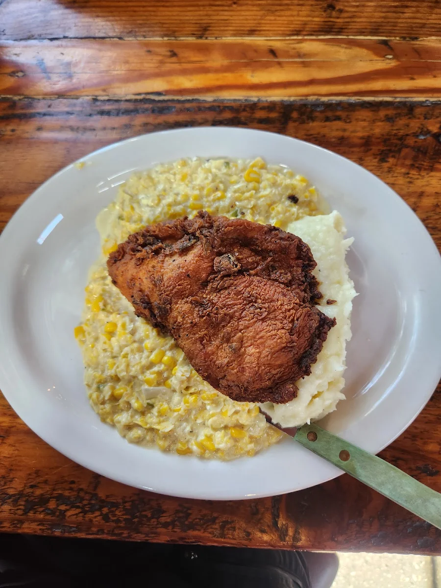 Fried Chicken with Creamed Corn and Potatoes