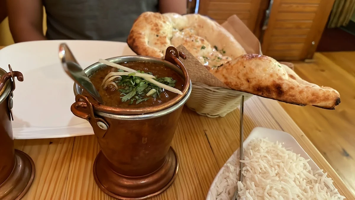 Butter Chicken and Garlic Naan, Curry Twist