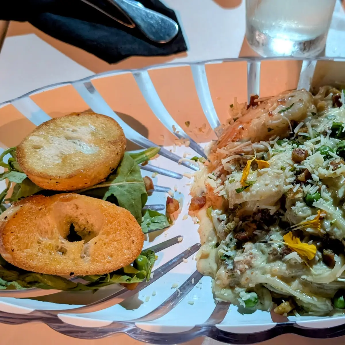 Pasta Carbonara w Shrimp