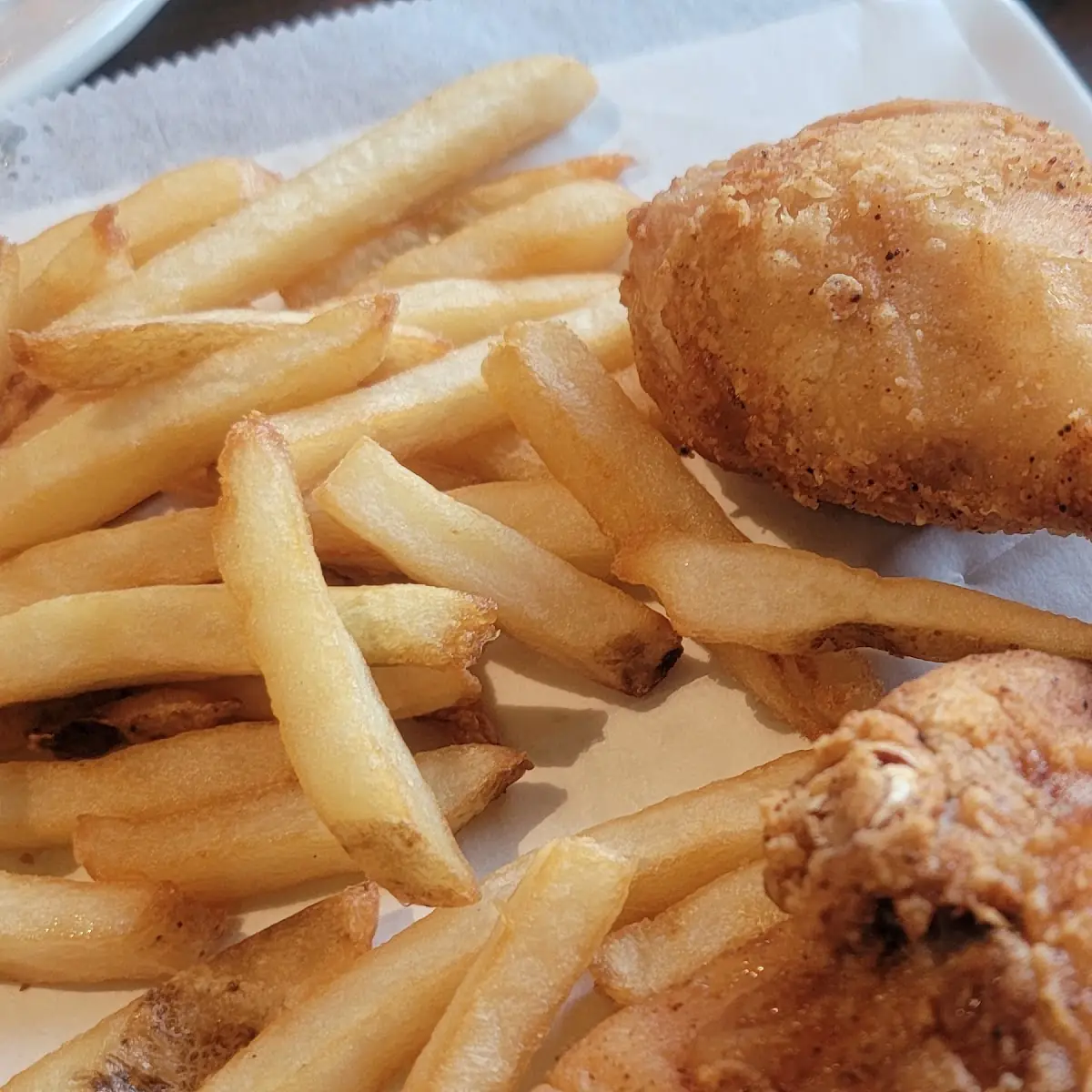 Fried Chicken Leg & Thigh with Fries 4 pcs