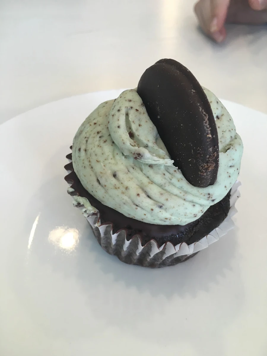 Girl Scout Thin Mint Cupcake