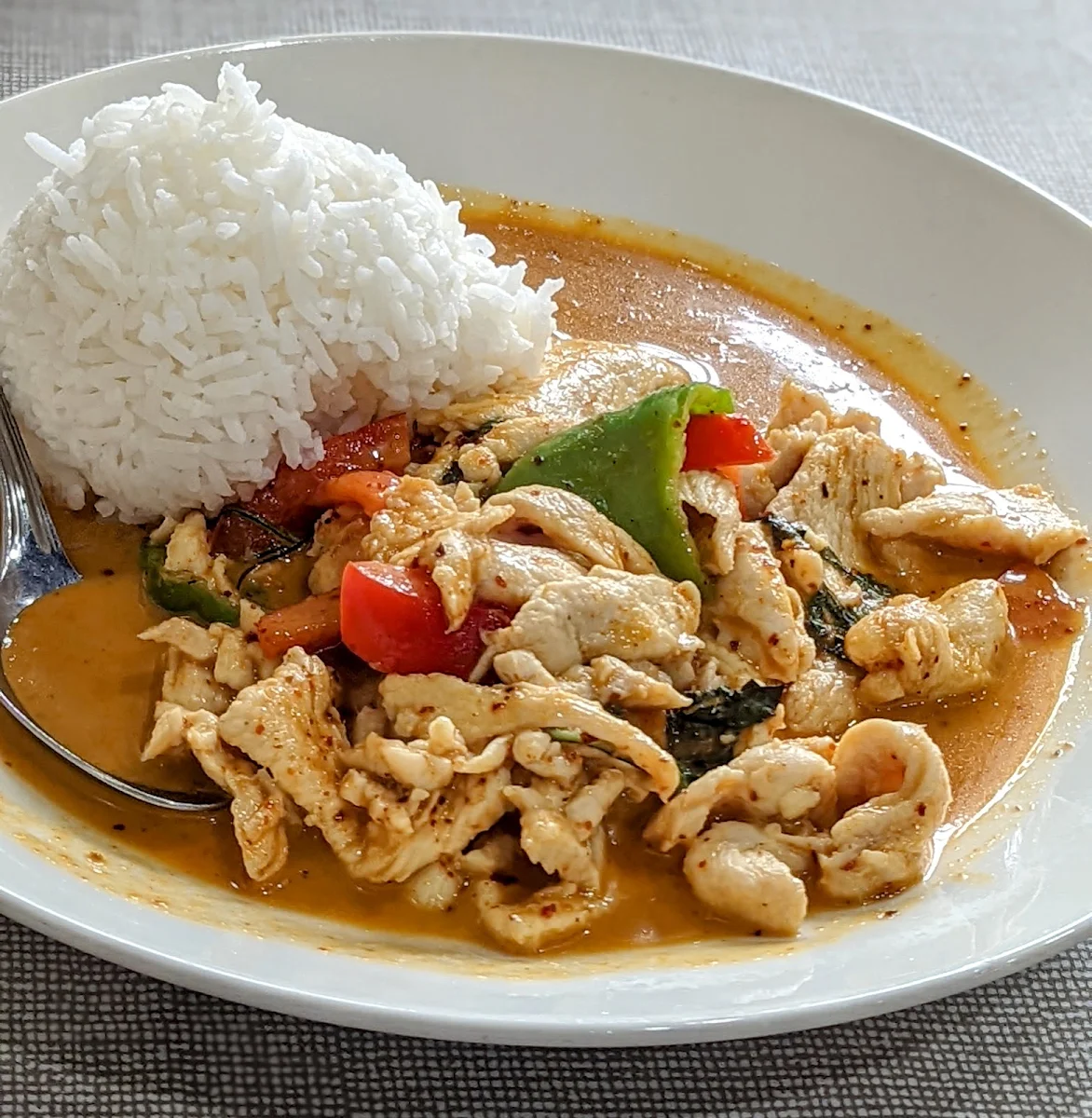 Chicken Massaman Avocado