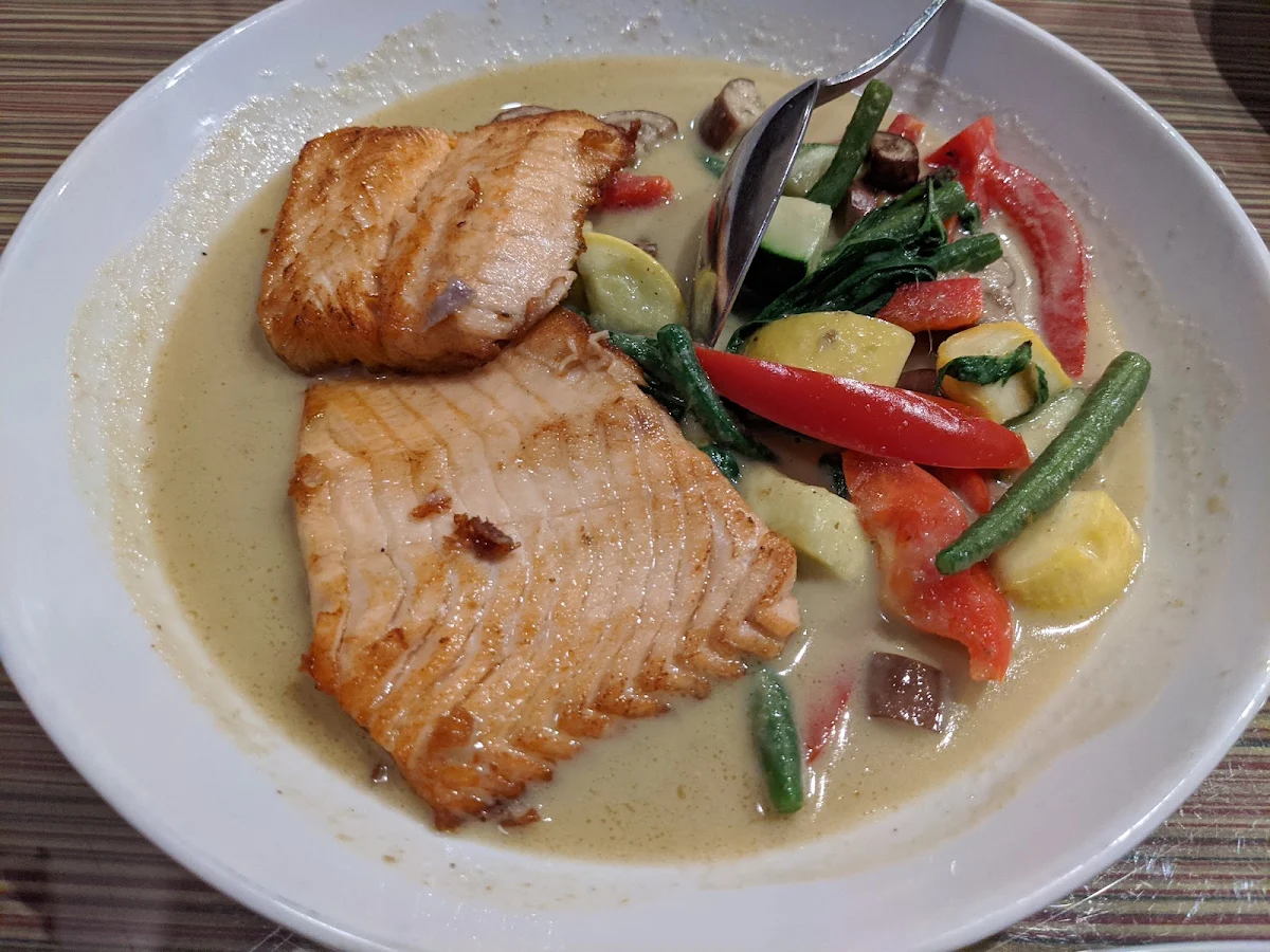 Salmon in Green Curry