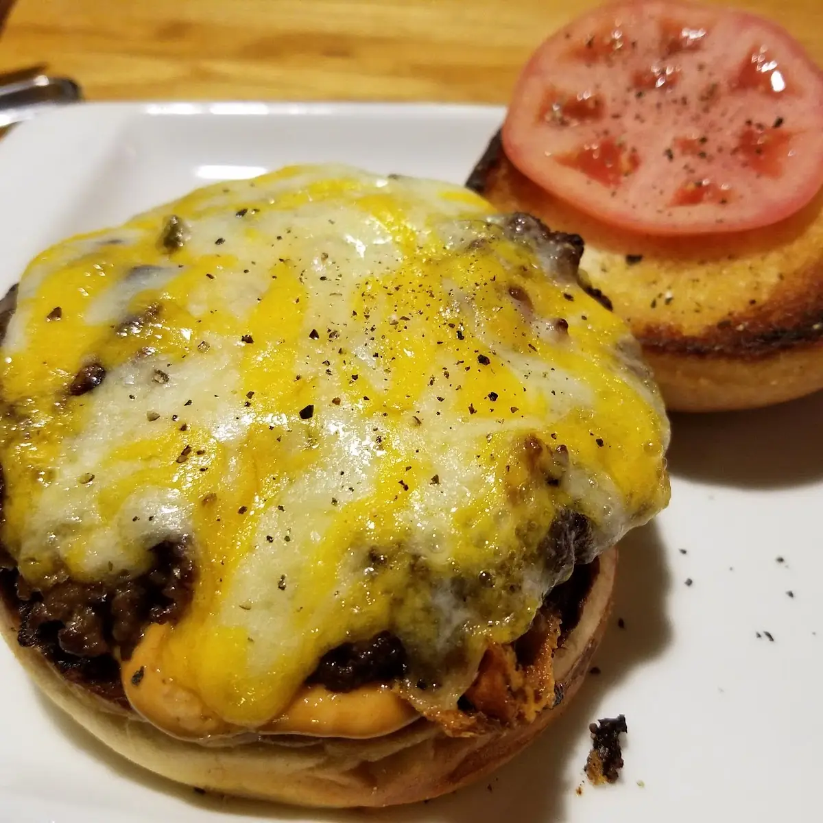 Cheeseburger Deluxe