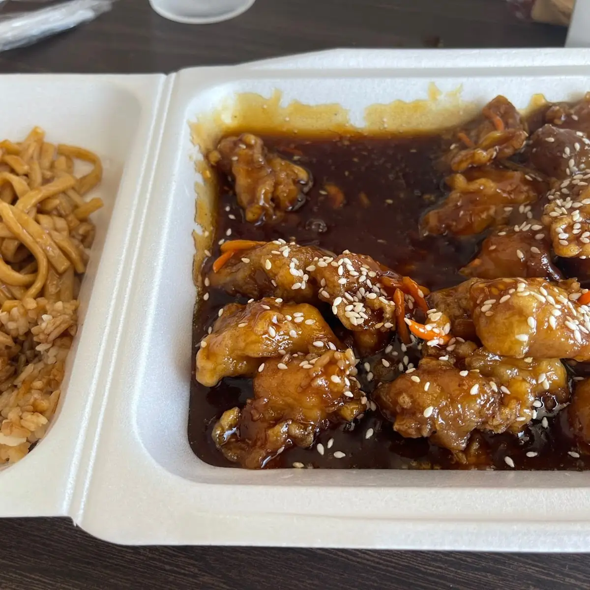 R-4 Chicken Chow Mein (chop suey)