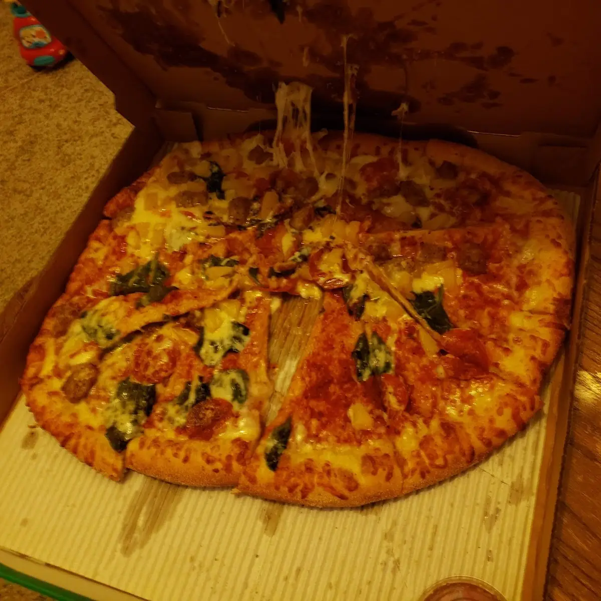 Deluxe Pizza