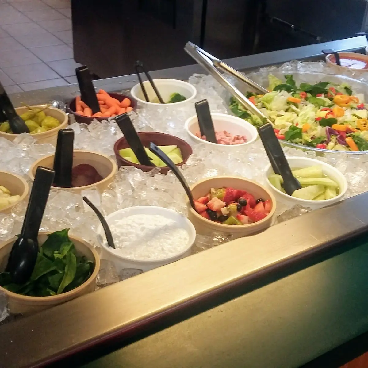 Refreshing Salad Bar