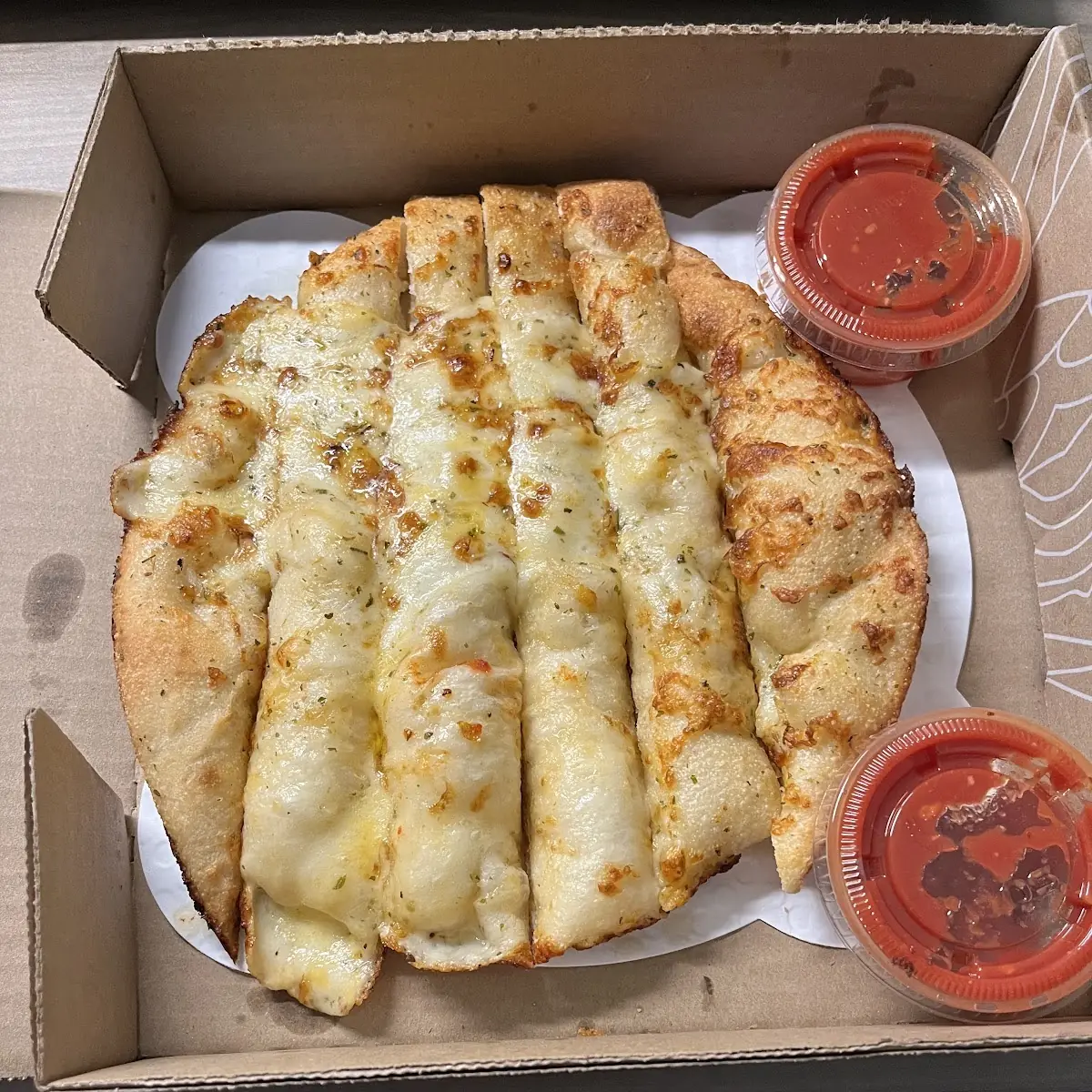 Small Cheese Sticks with Marinara Sauce