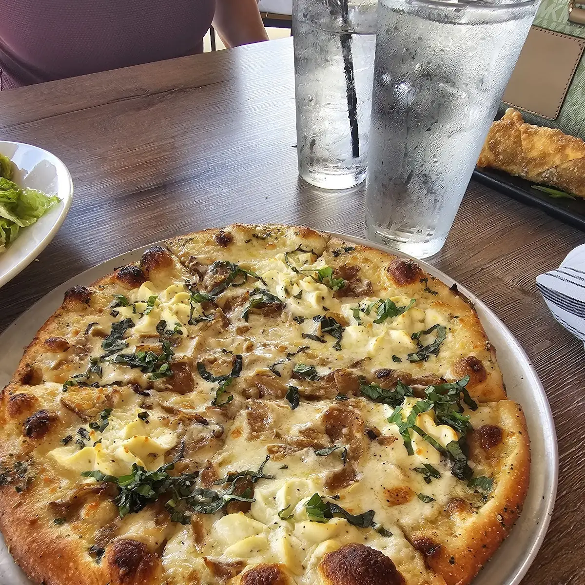 The White Pizza
