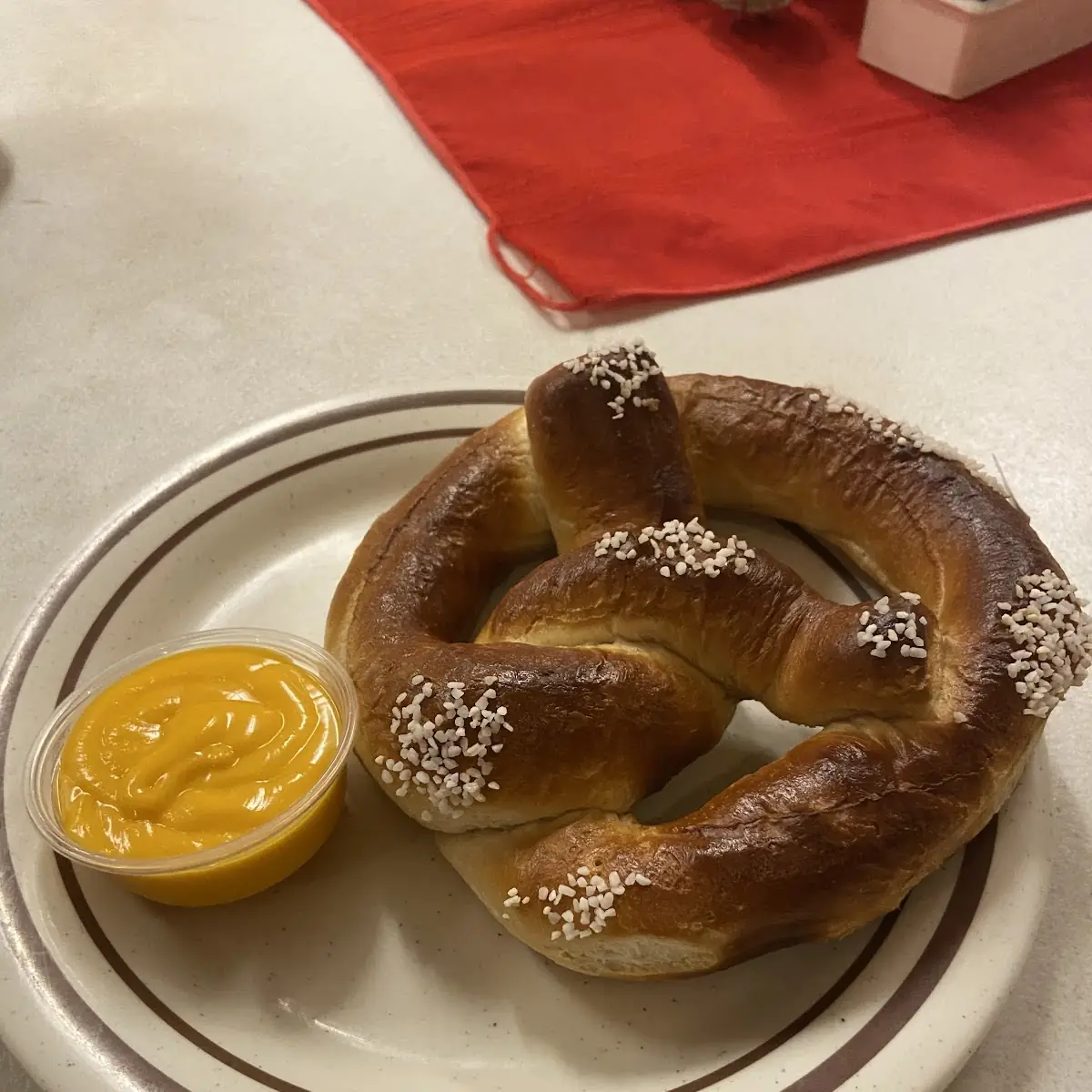 Pretzel with Cheese