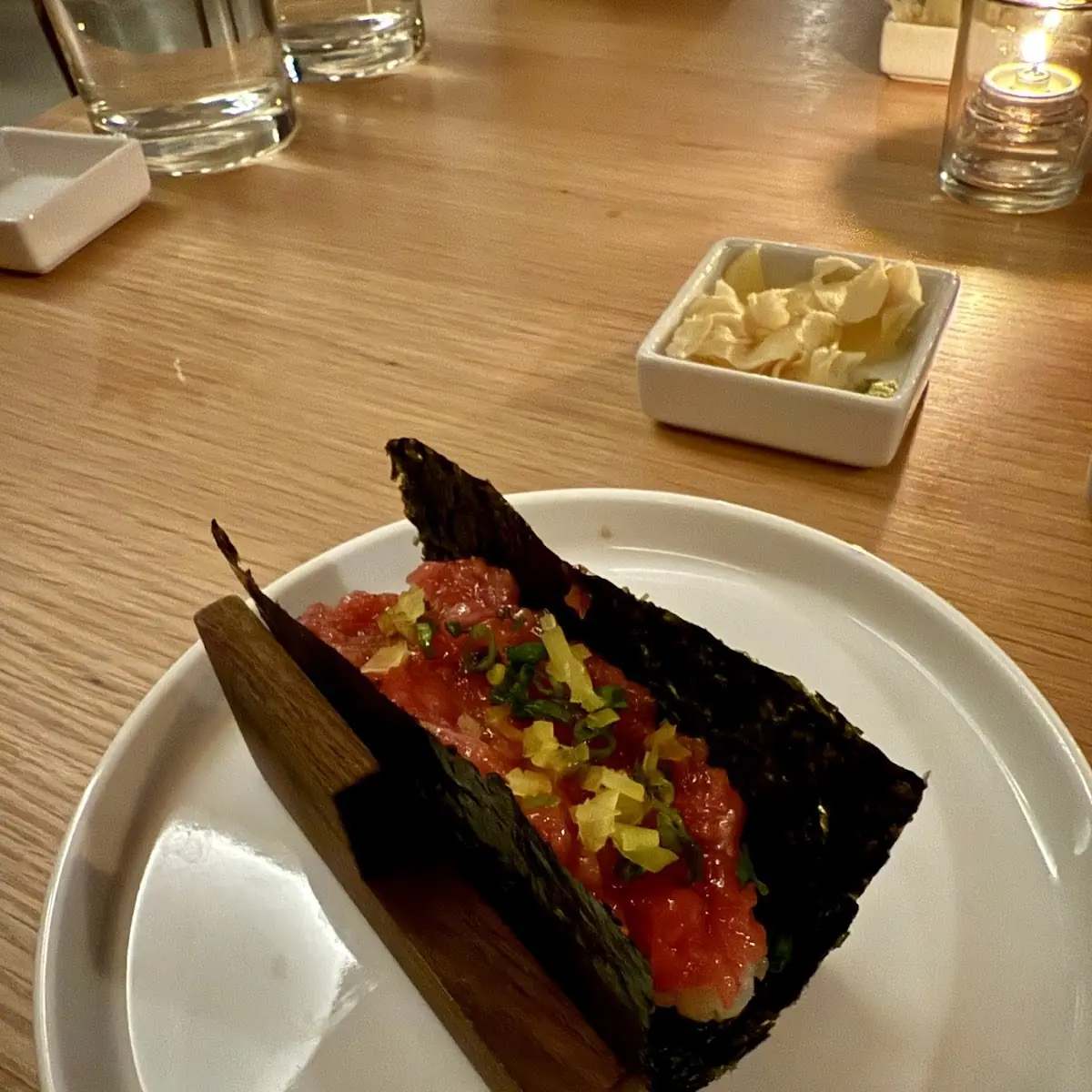 Toro Open Hand Roll