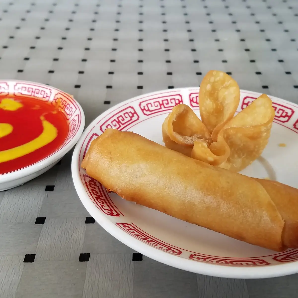 Egg Roll & Crab Rangoon