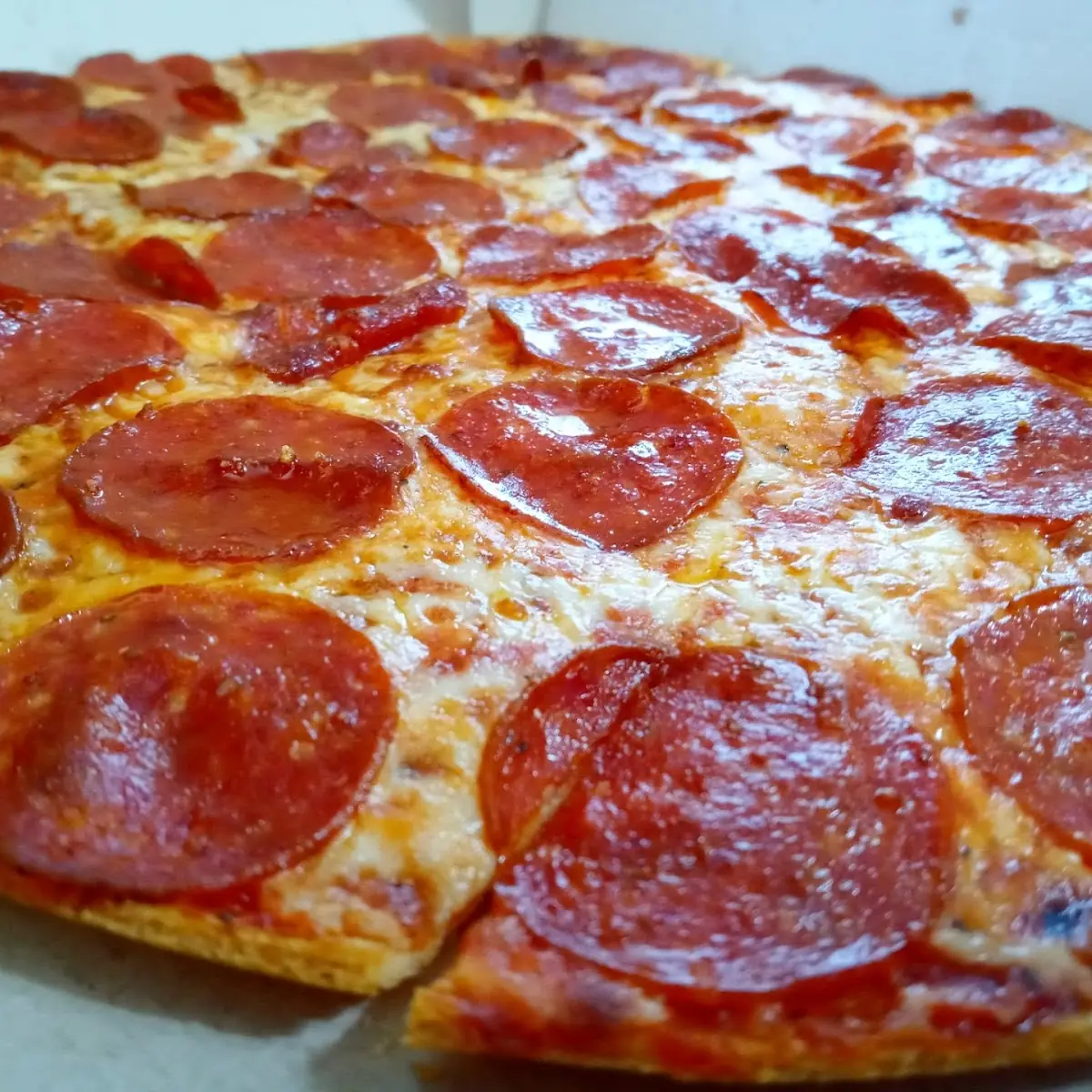 Extra Most Bestest Thin Crust Pepperoni Pizza