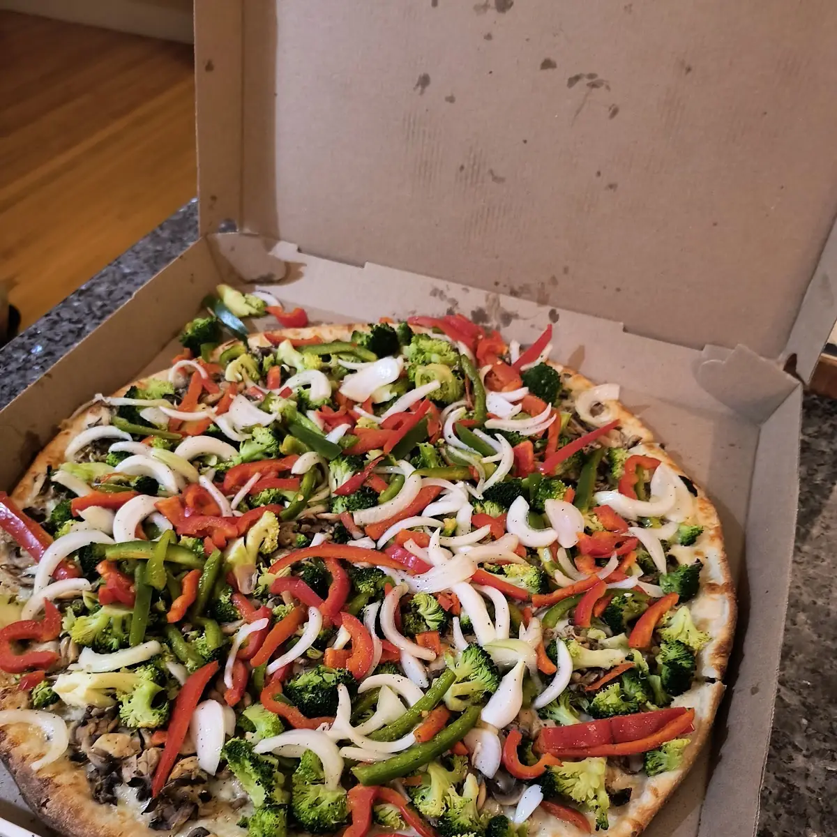 Veggie Pizza with Broccoli