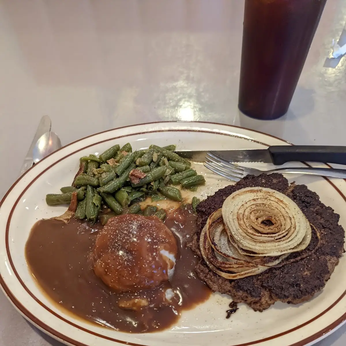 Hamburger Steak Mashed Potatoes and Green Beans