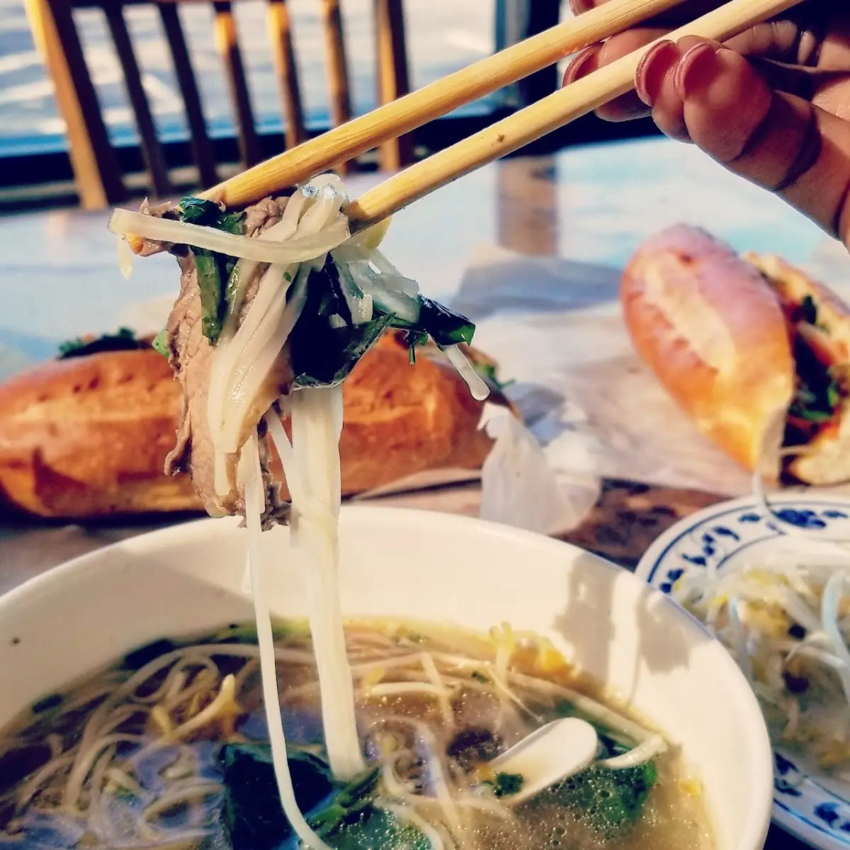 N6. Phở Gà (White-Meat Chicken)
