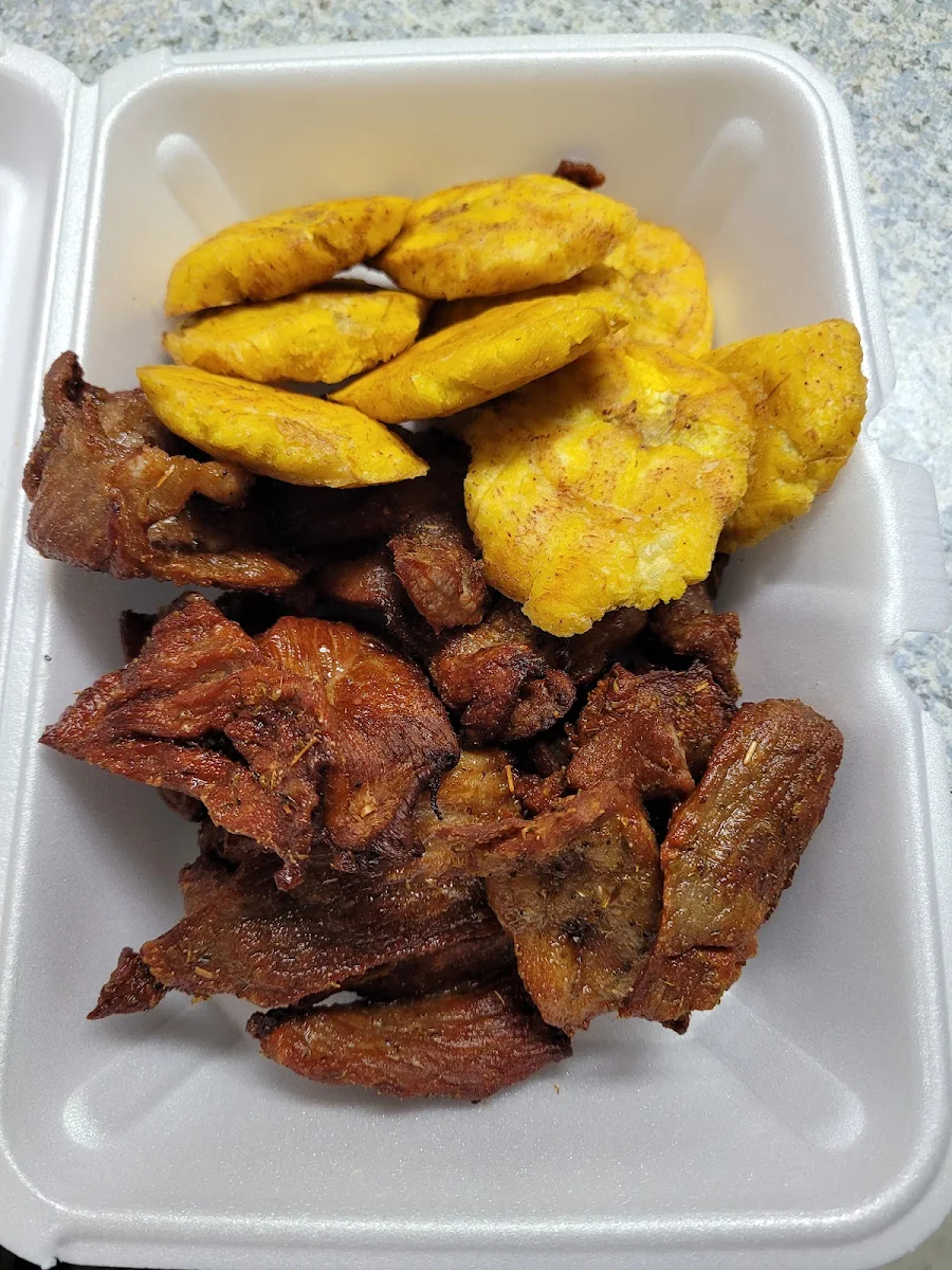 Carne Frita Con Tostones