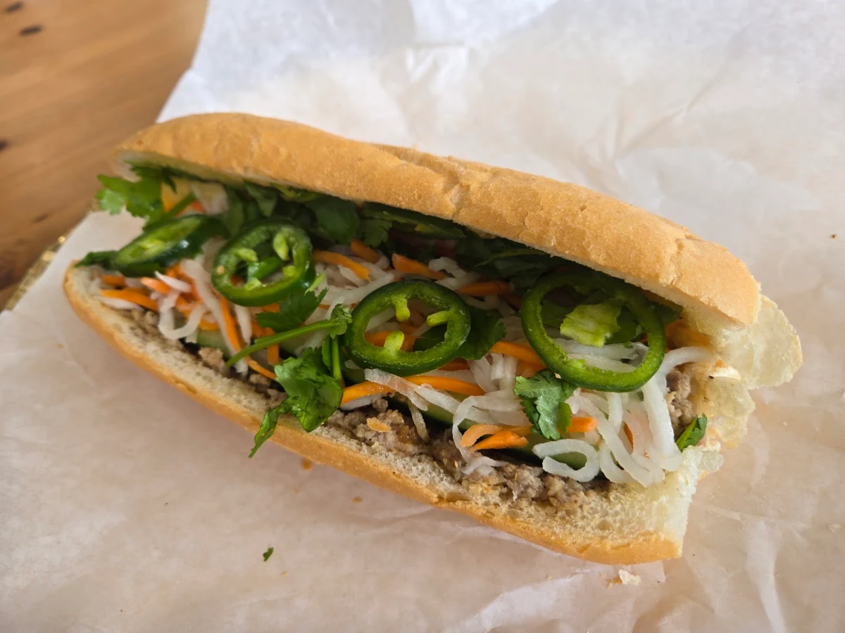 Special Banh Mi Đặc Biệt