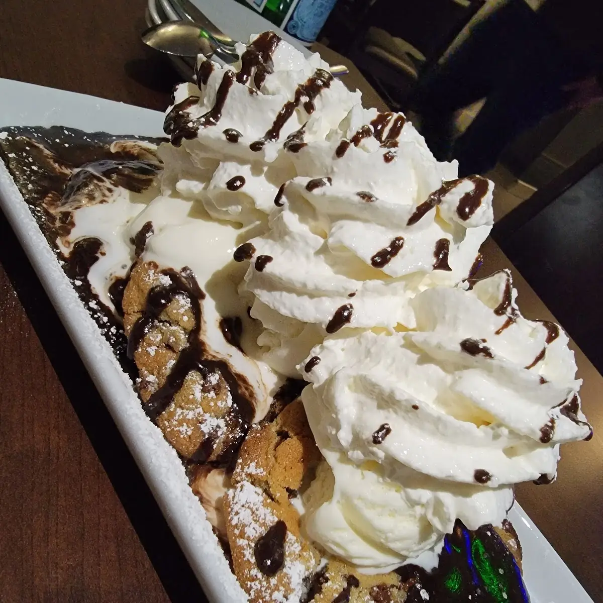 Chocolate Chip Cookies a La Mode