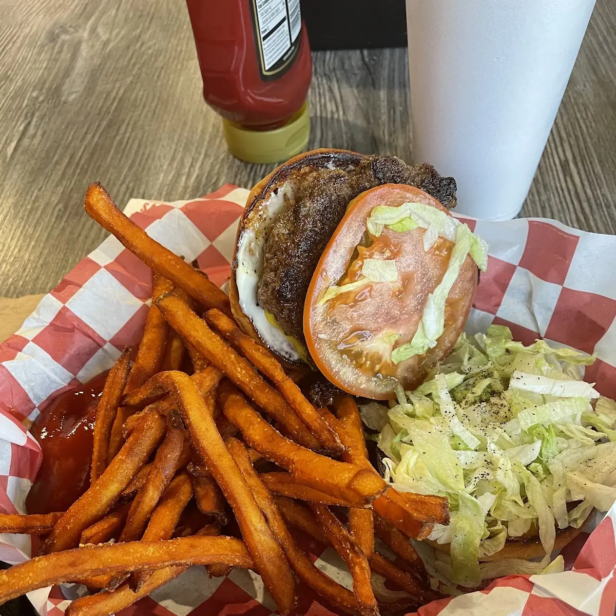 Small Hamburger and Sweet Potato Fries