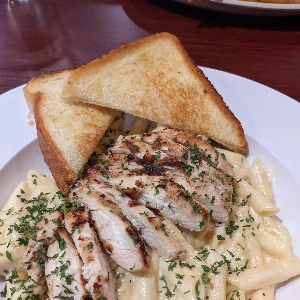 Chicken Alfredo Pasta