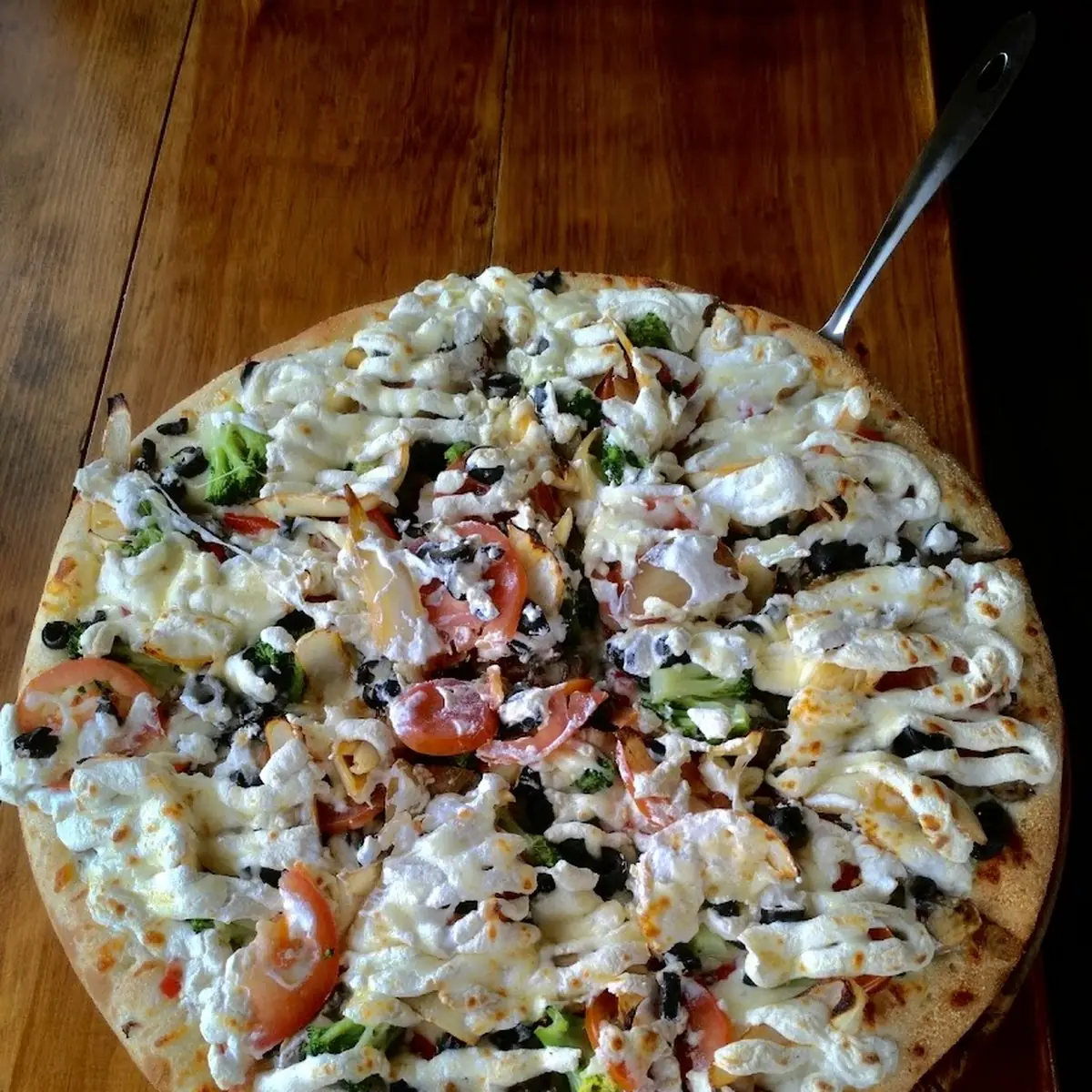 White Supreme Pizza
