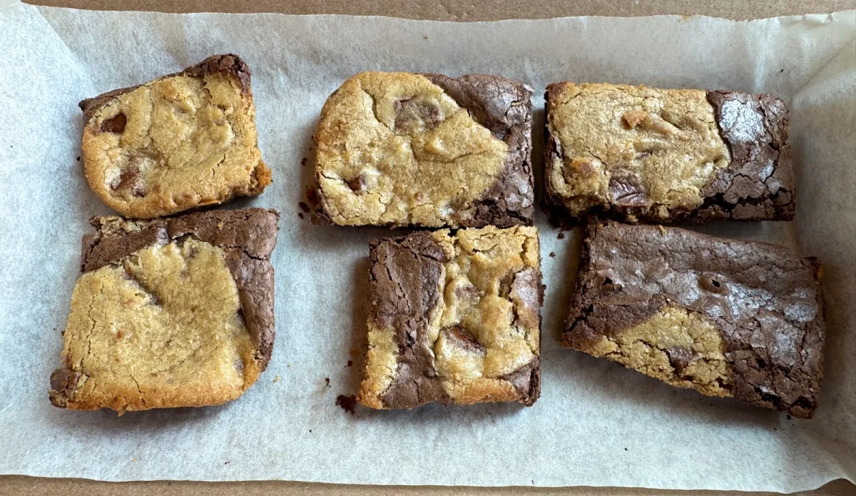 Marbled Cookie Brownie, Domino's Pizza