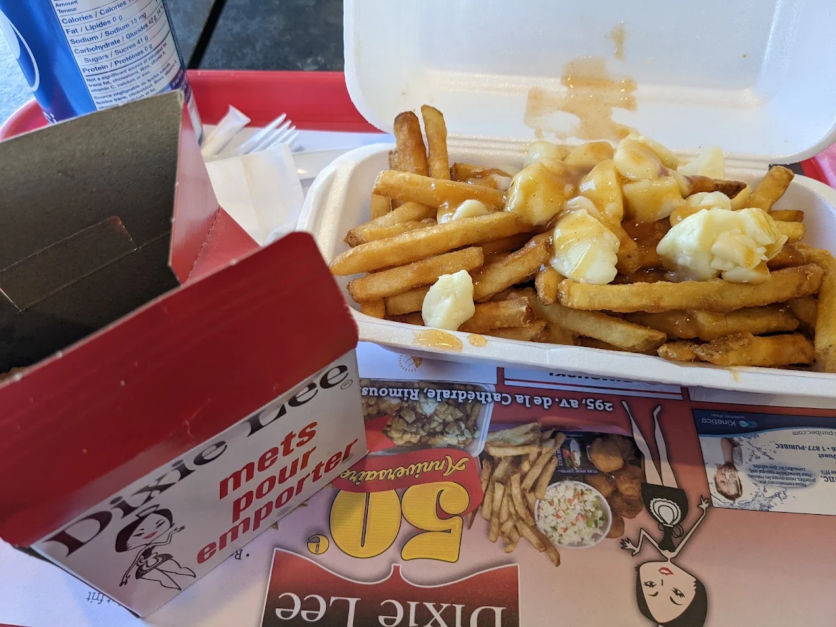 Pelle Poutine, Dixie Lee