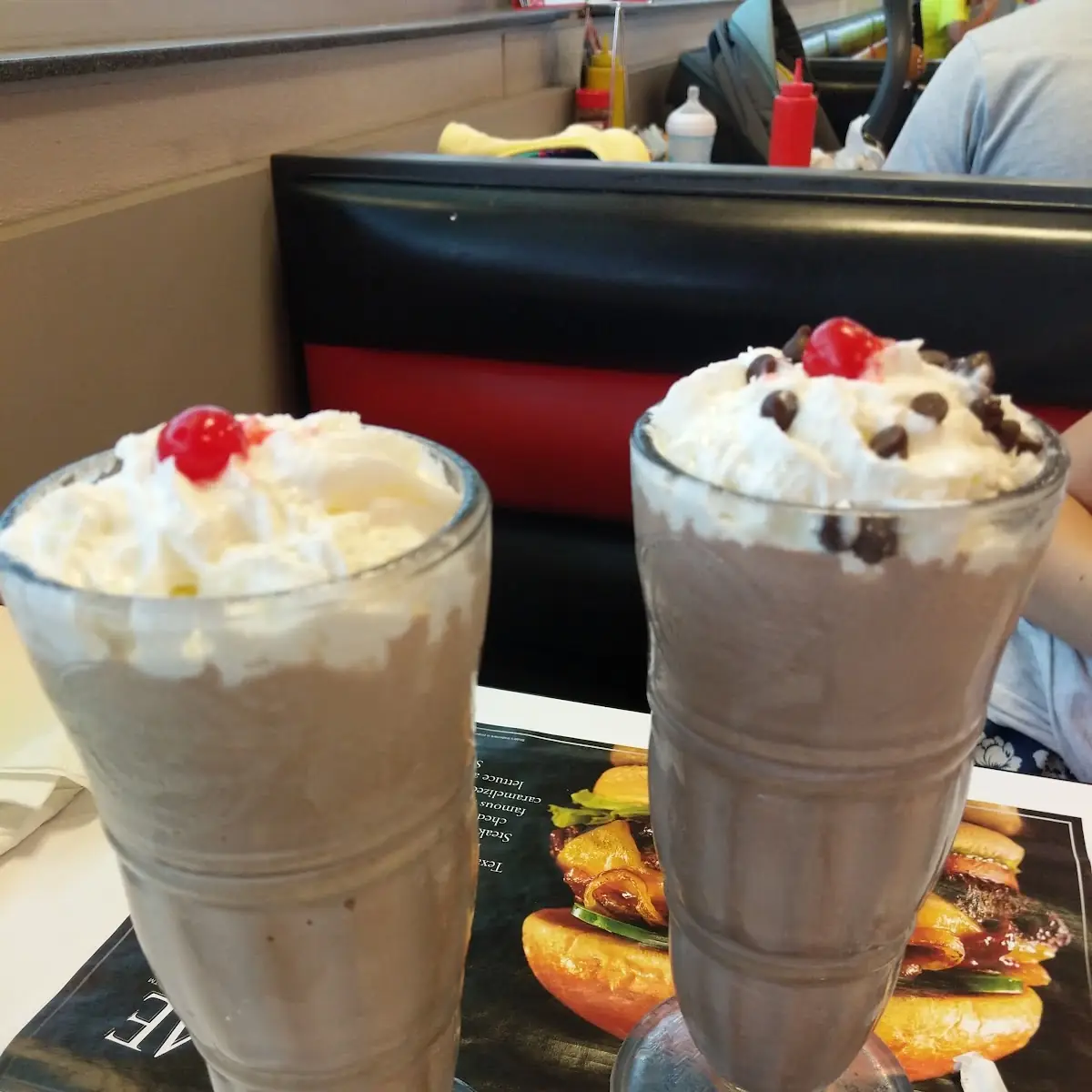 Chocolate and Dark Chocolate Shakes