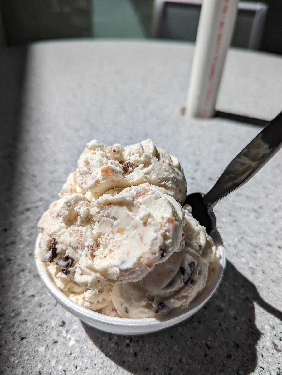 Tin Roof Sundae