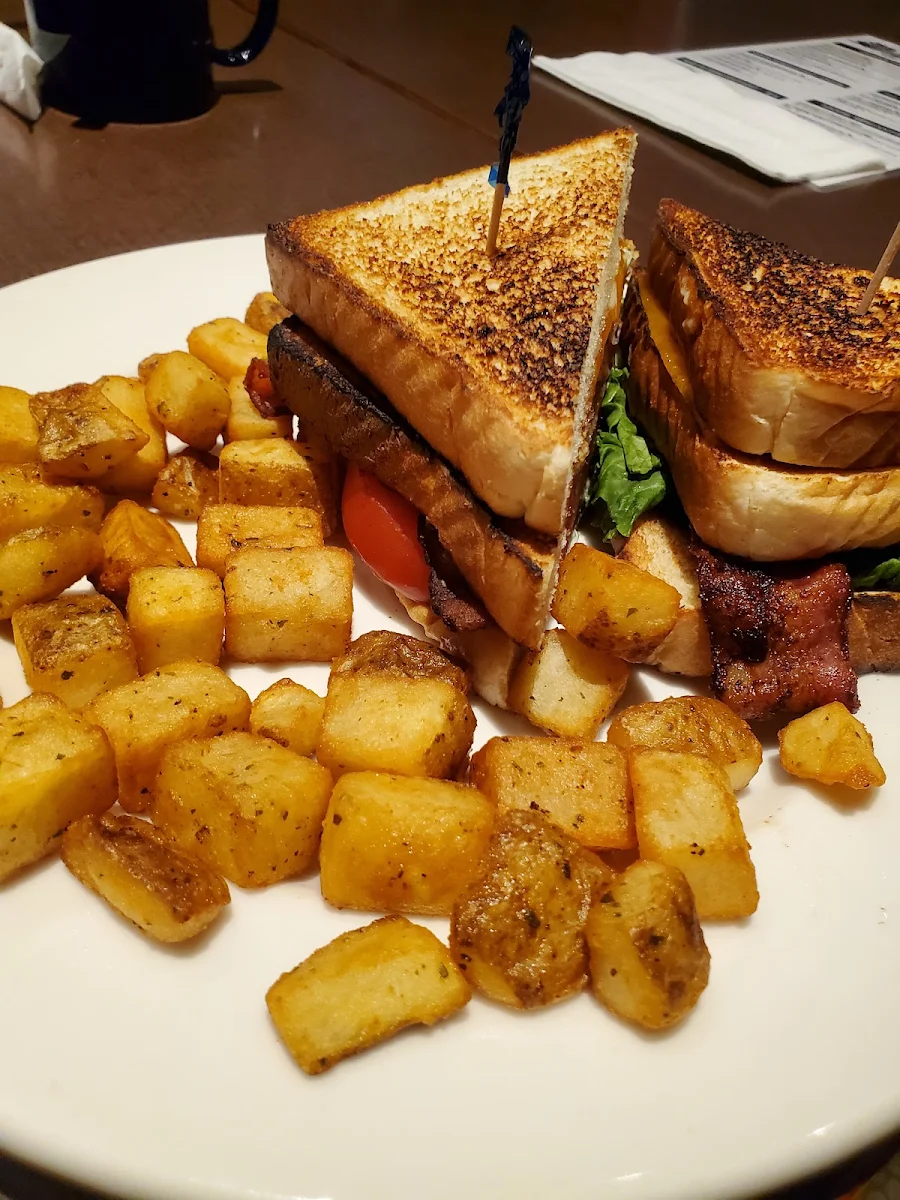 Double Decker Club House Sandwich, Jonny Canuck's Bar & Grill