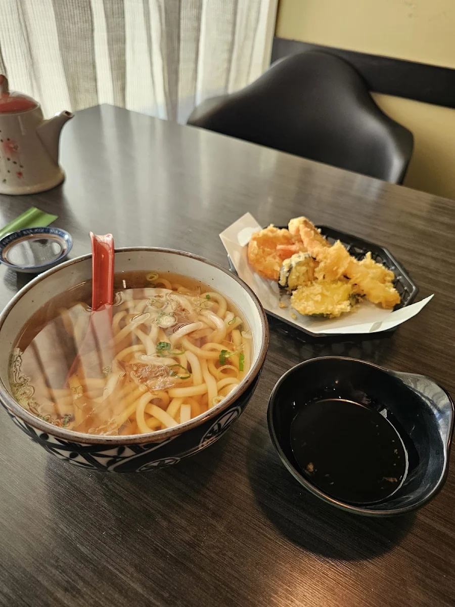 Vegetable Tempura (16 Pieces)