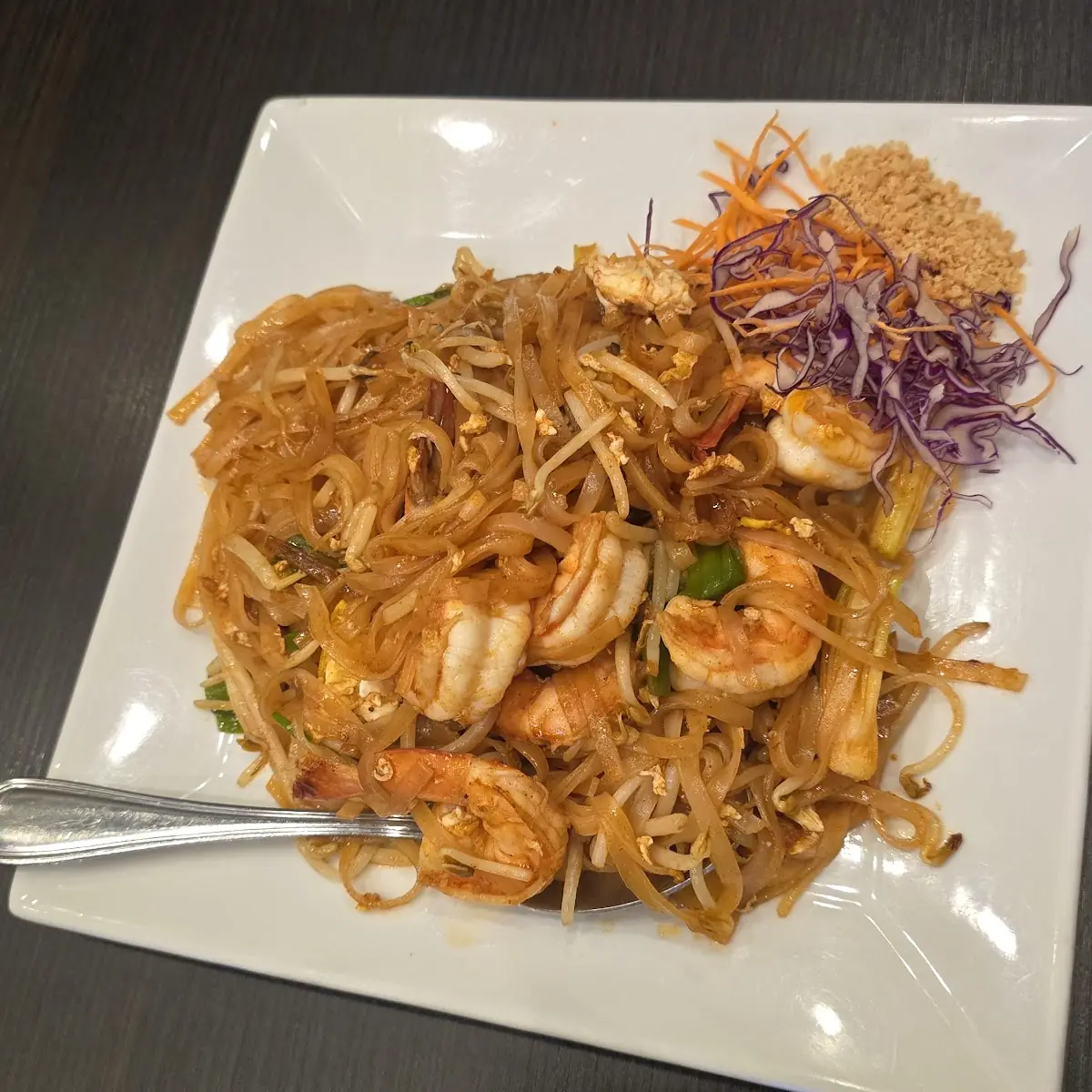 Pad Thai with Sea Food