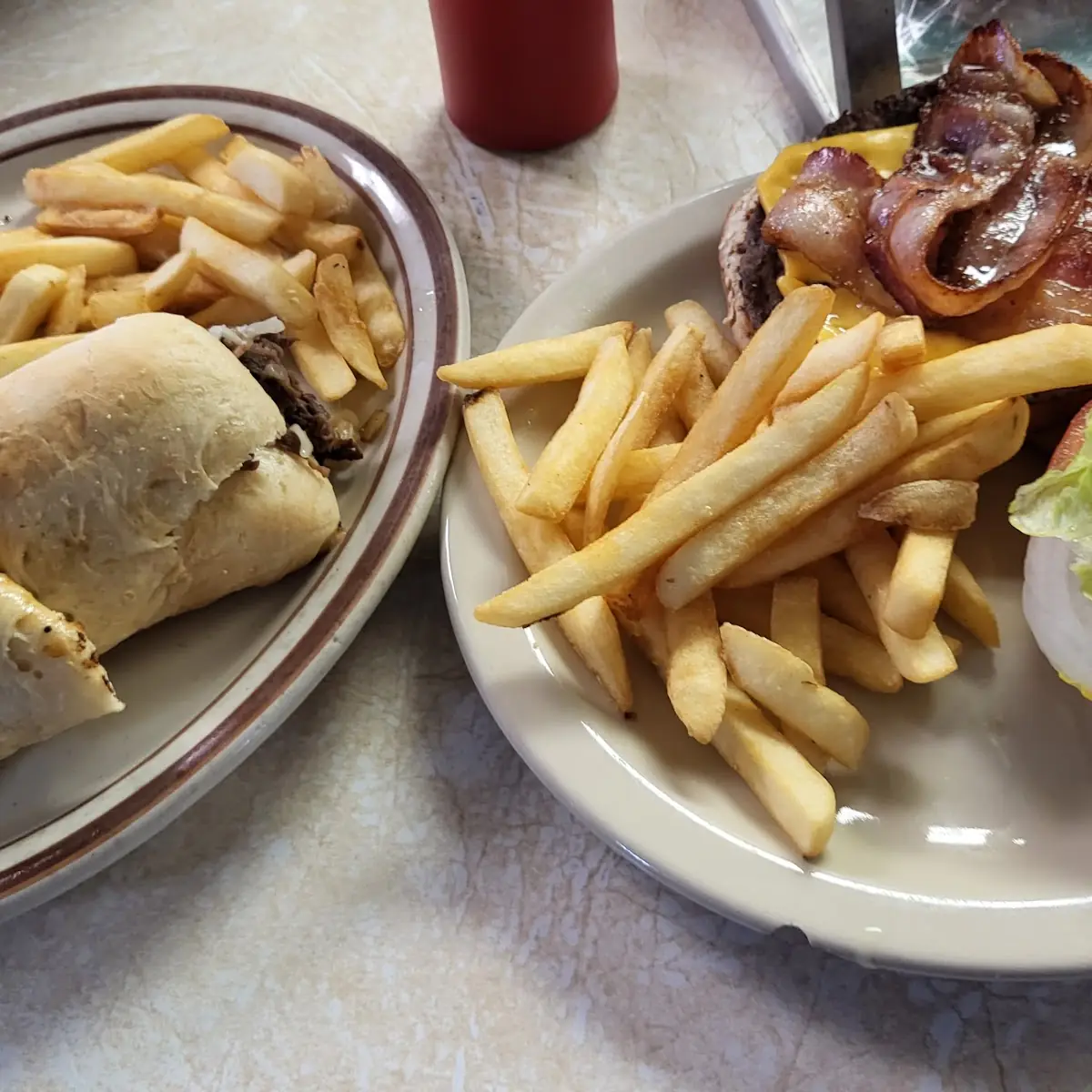 Cheese Burger w Everything