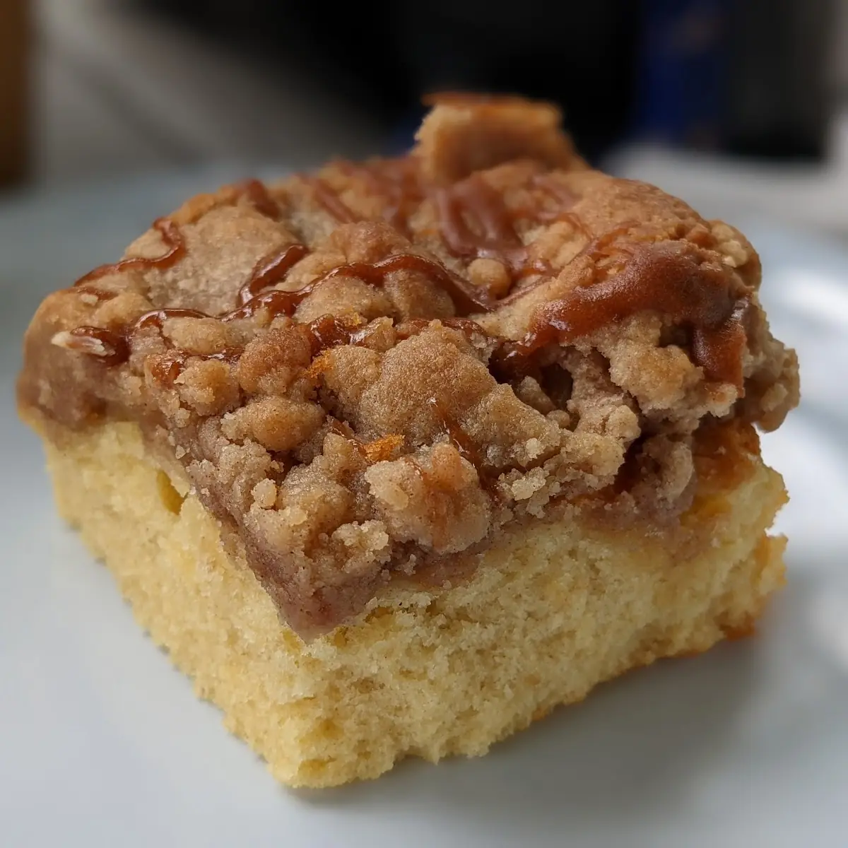 Caramel Apple Crumb Cake