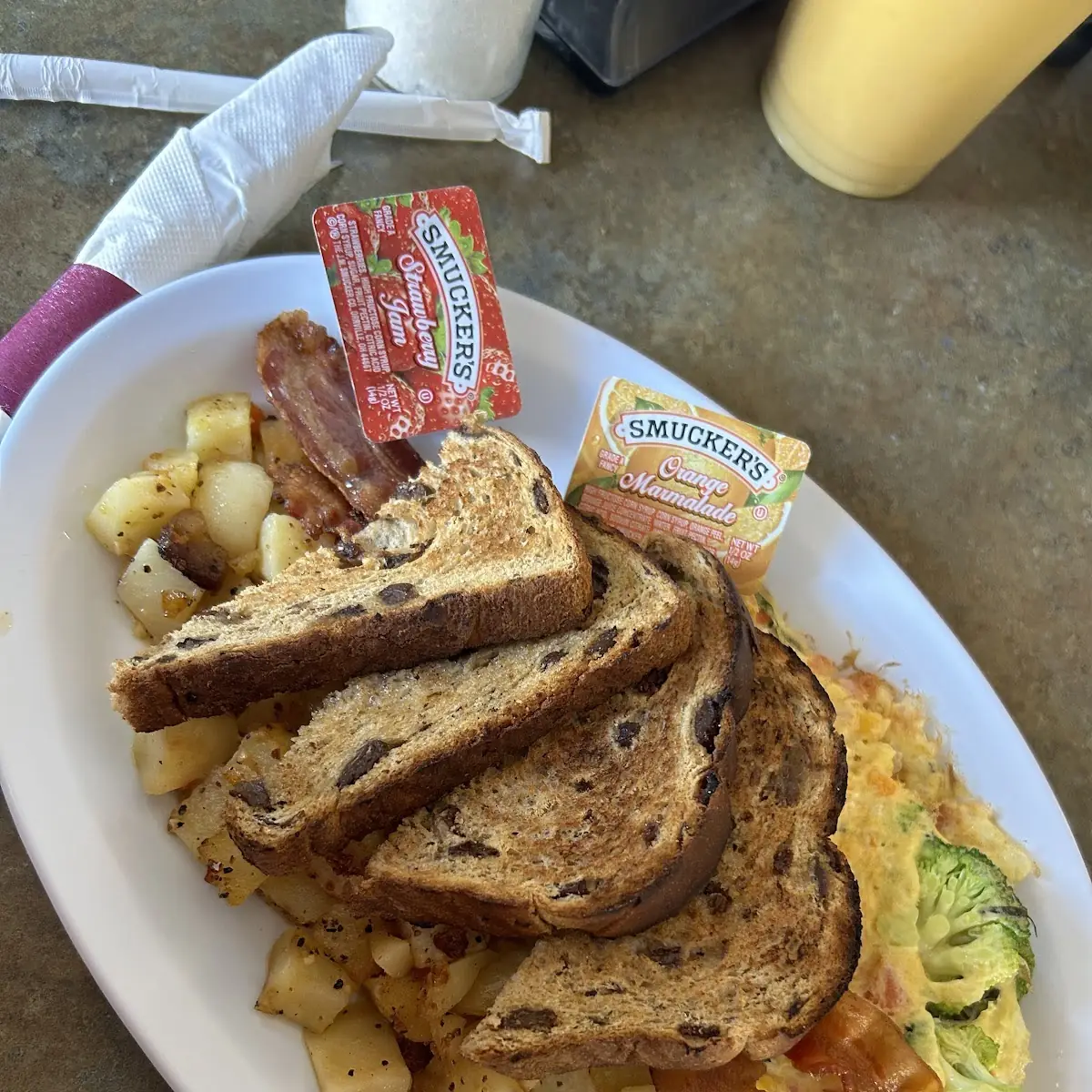 Omelette with Cinnamon Raisin Toast