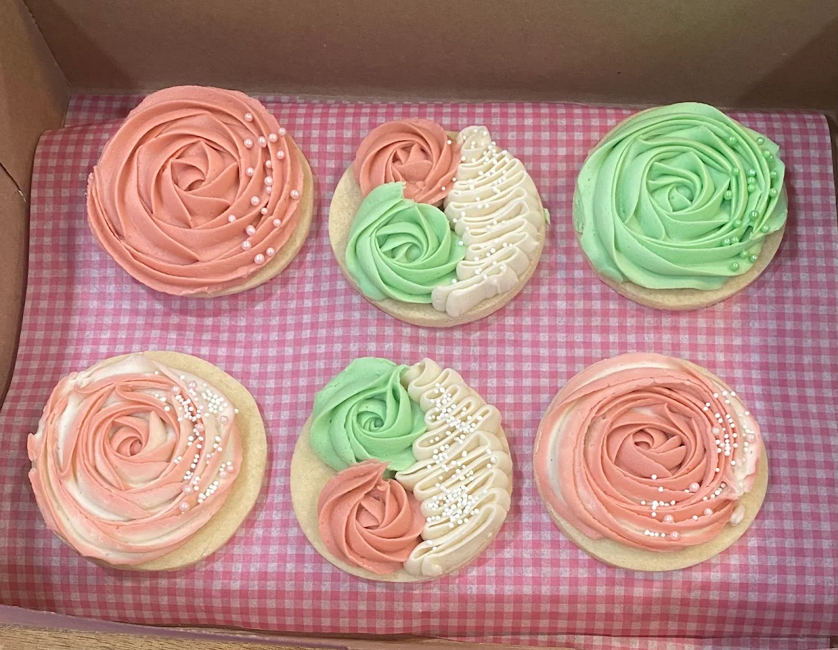 Sugar Cookies with Buttercream