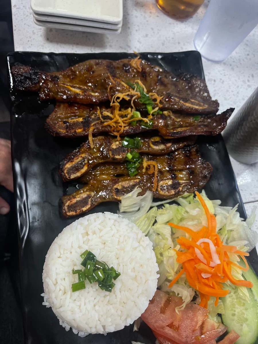 Grilled Short Ribs Beef with Rice Cơm Suon Bò