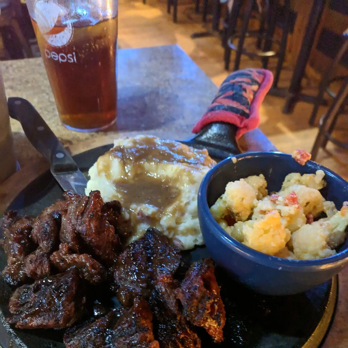 Angus Steak Tips Maple Burboun Glazed Garlic Mashed Potatoes Seasoned Califlower