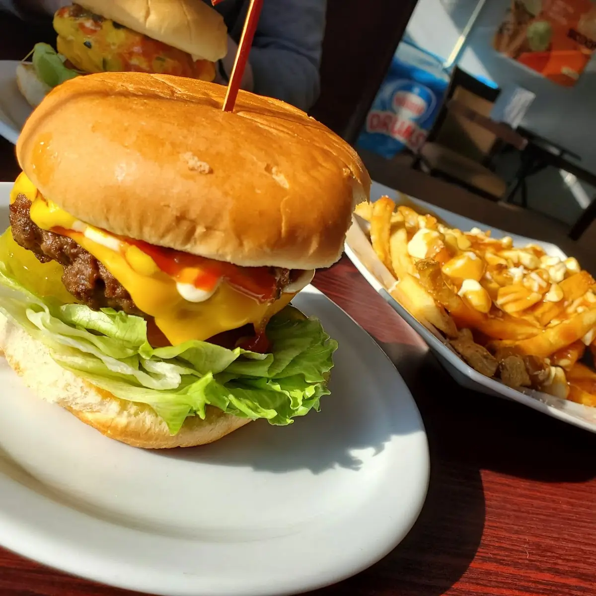 Mad Burger and Poutine, Mad Munch
