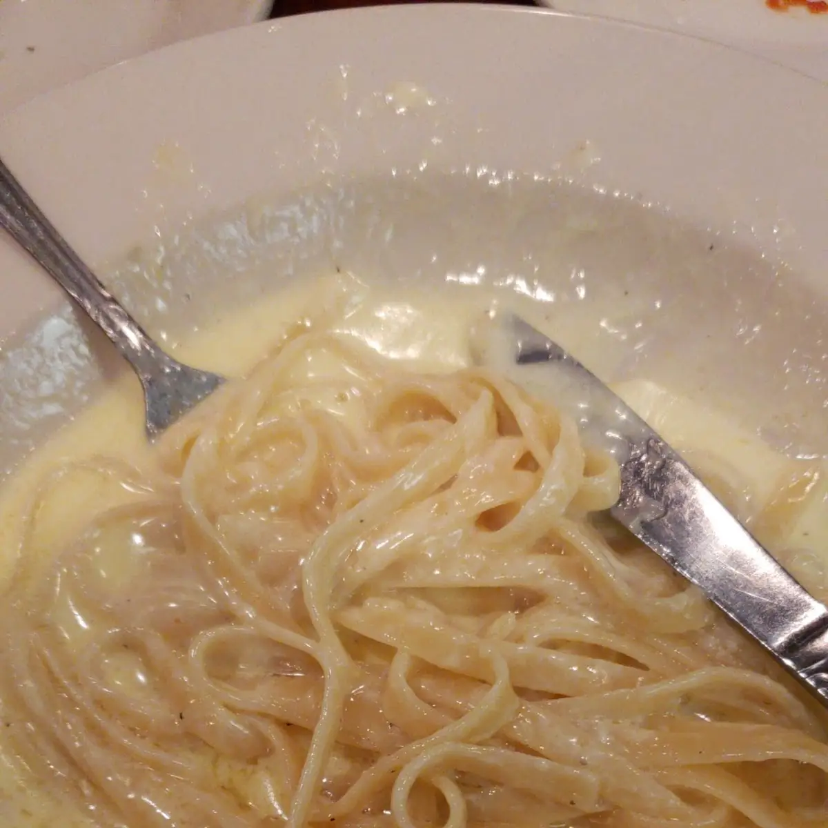 Fettuccine Alfredo