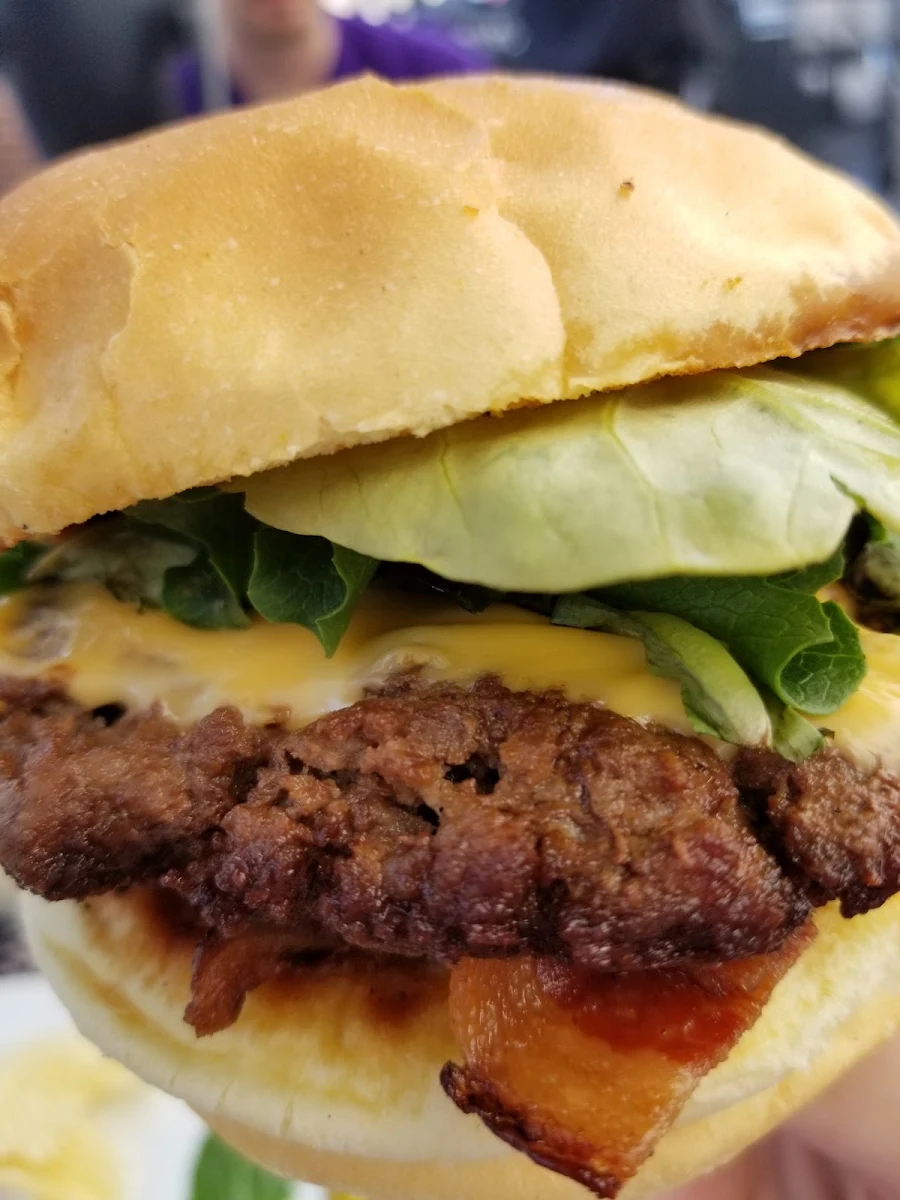 5 Oz Burger