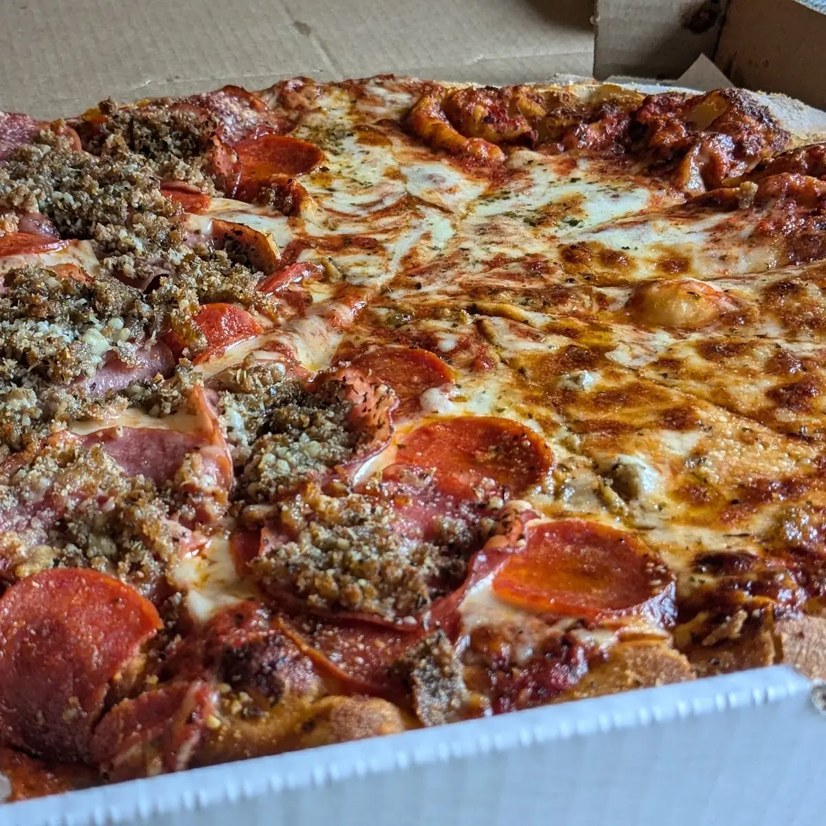 Meat Lovers & Cheese Pizza
