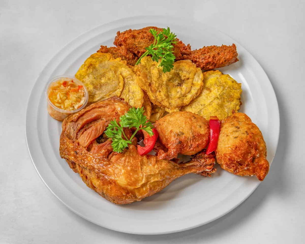 Highlights, Restaurant Haïtien - Dépanne Entre Nous